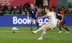 开云APP:FIFPRO谈女足前交叉韧带撕裂：调整球场，缩小赛程